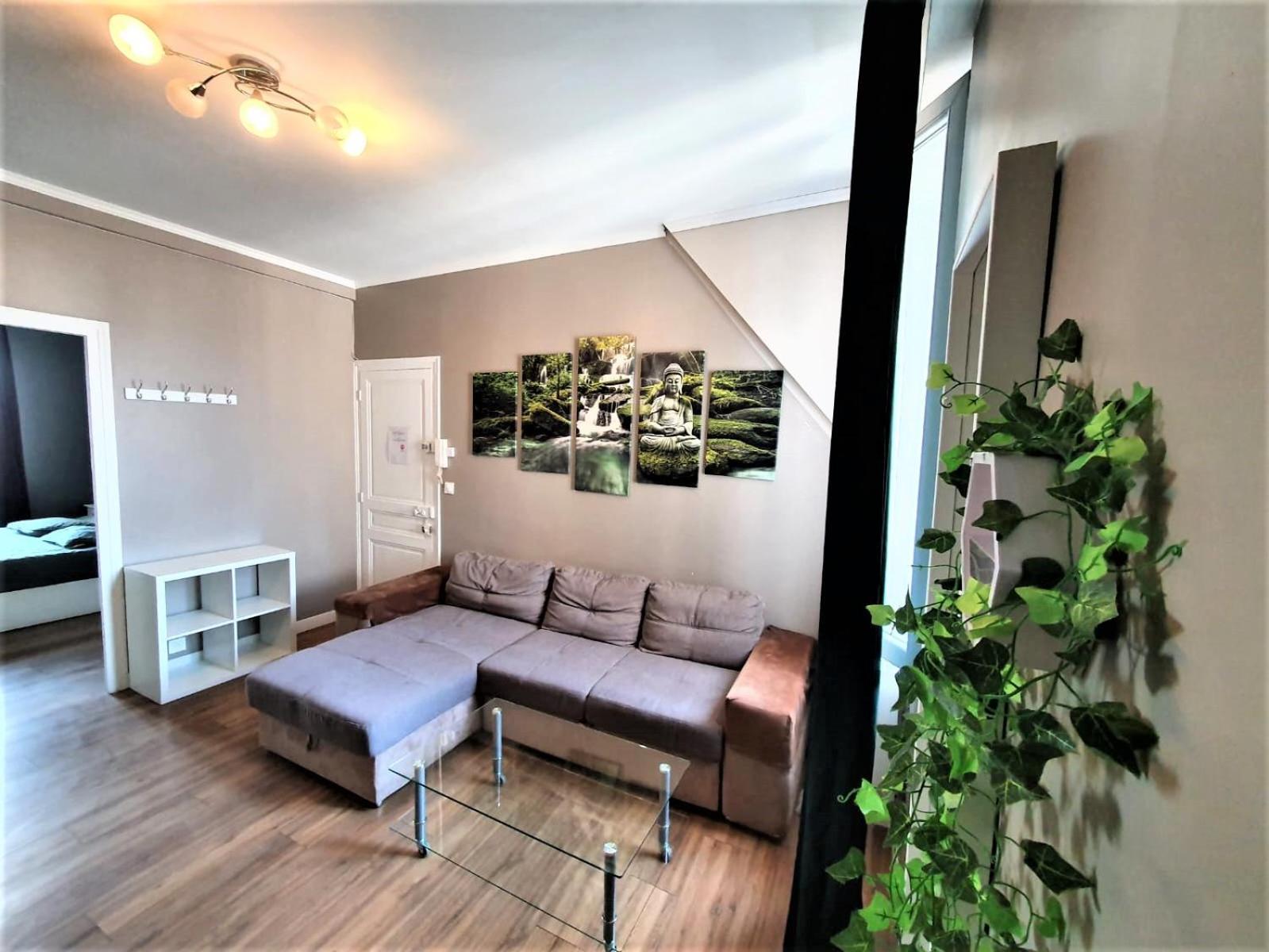 Appartement Refait Par Architecte. Proche De La Gare Et Le Centre De Реймс Екстериор снимка
